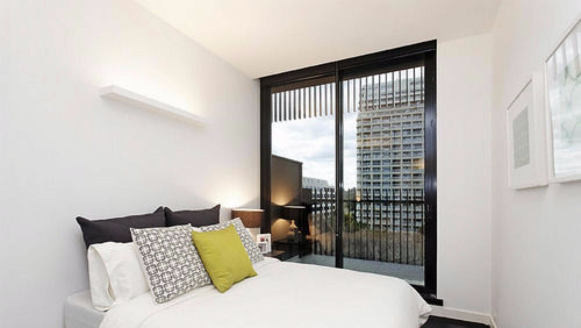 Wyndel Apartments - St Kilda Views Melbourne Exterior photo
